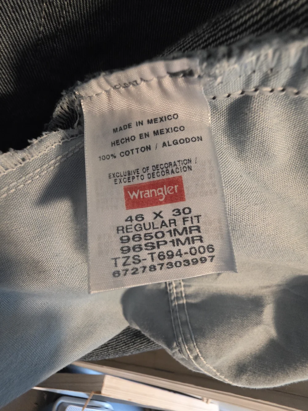 Wrangler Relaxed Fit Men’s Jeans in Dark Blue